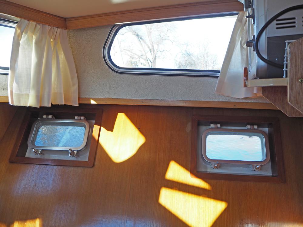 Fore ship, Accommodation